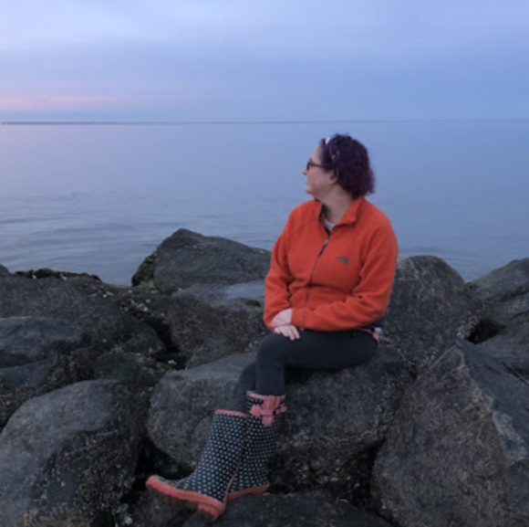 Meet your Posher, Vicki - Picture 1 of 1